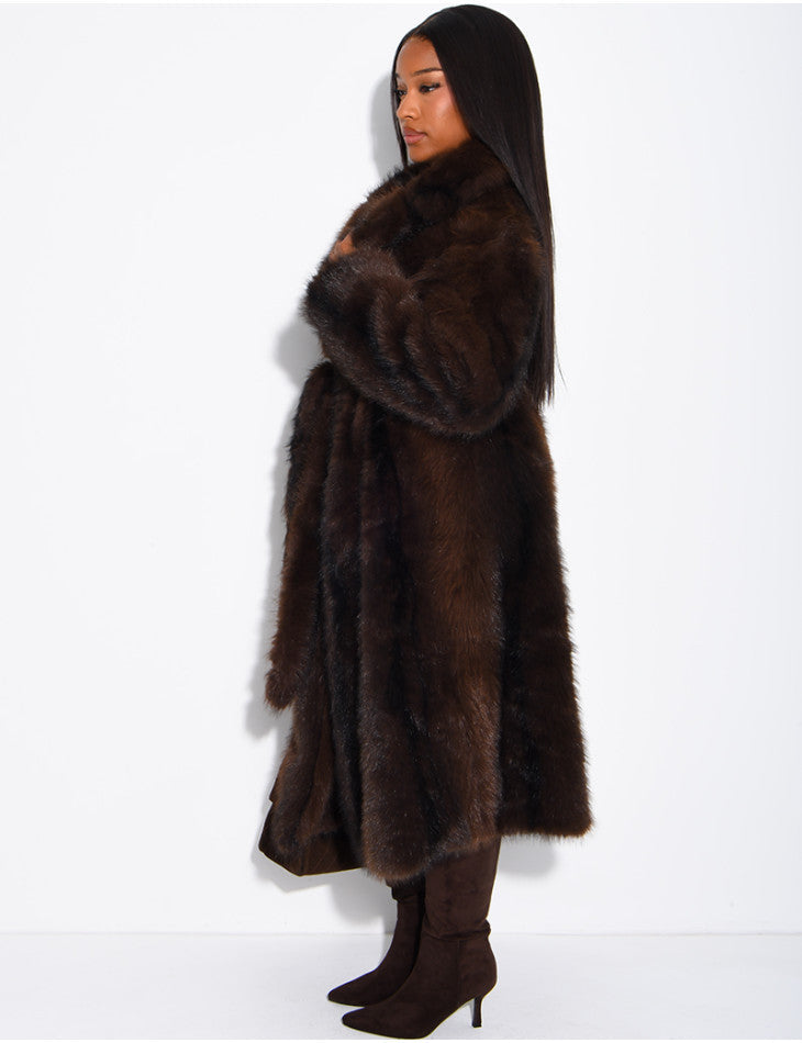 Mia | Very long faux fur coat with belt