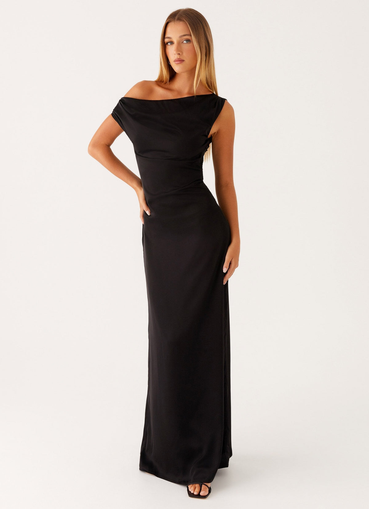 Léa Long Satin Dress Heart of Crystal