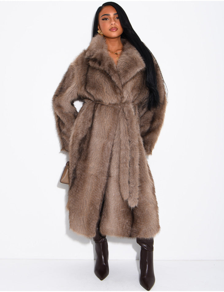Mia | Very long faux fur coat with belt